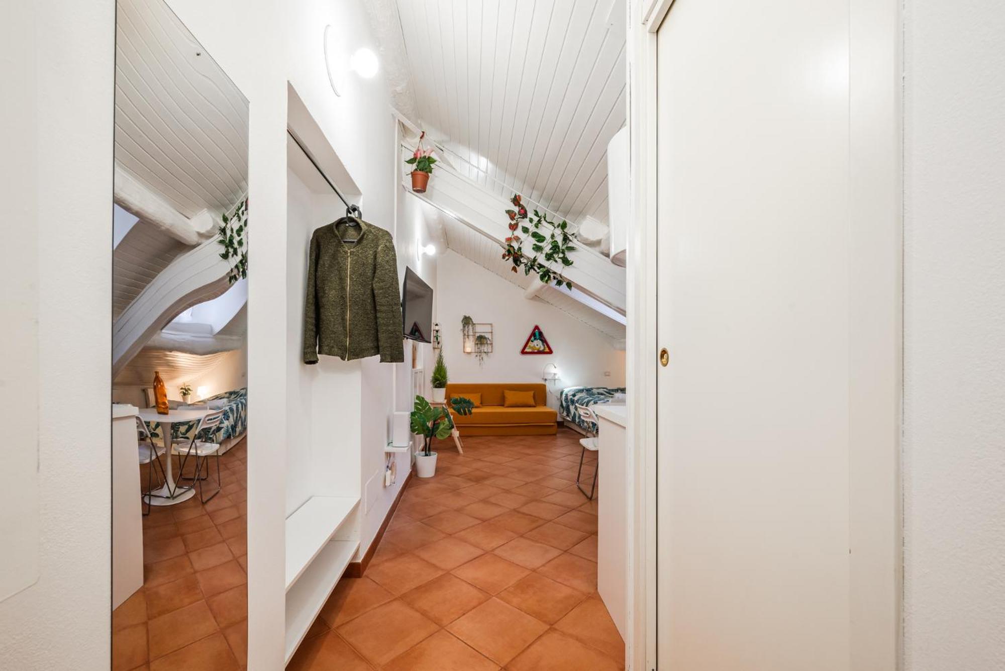 Ferienwohnung The White Jungle - San Babila Attic Mailand Exterior foto
