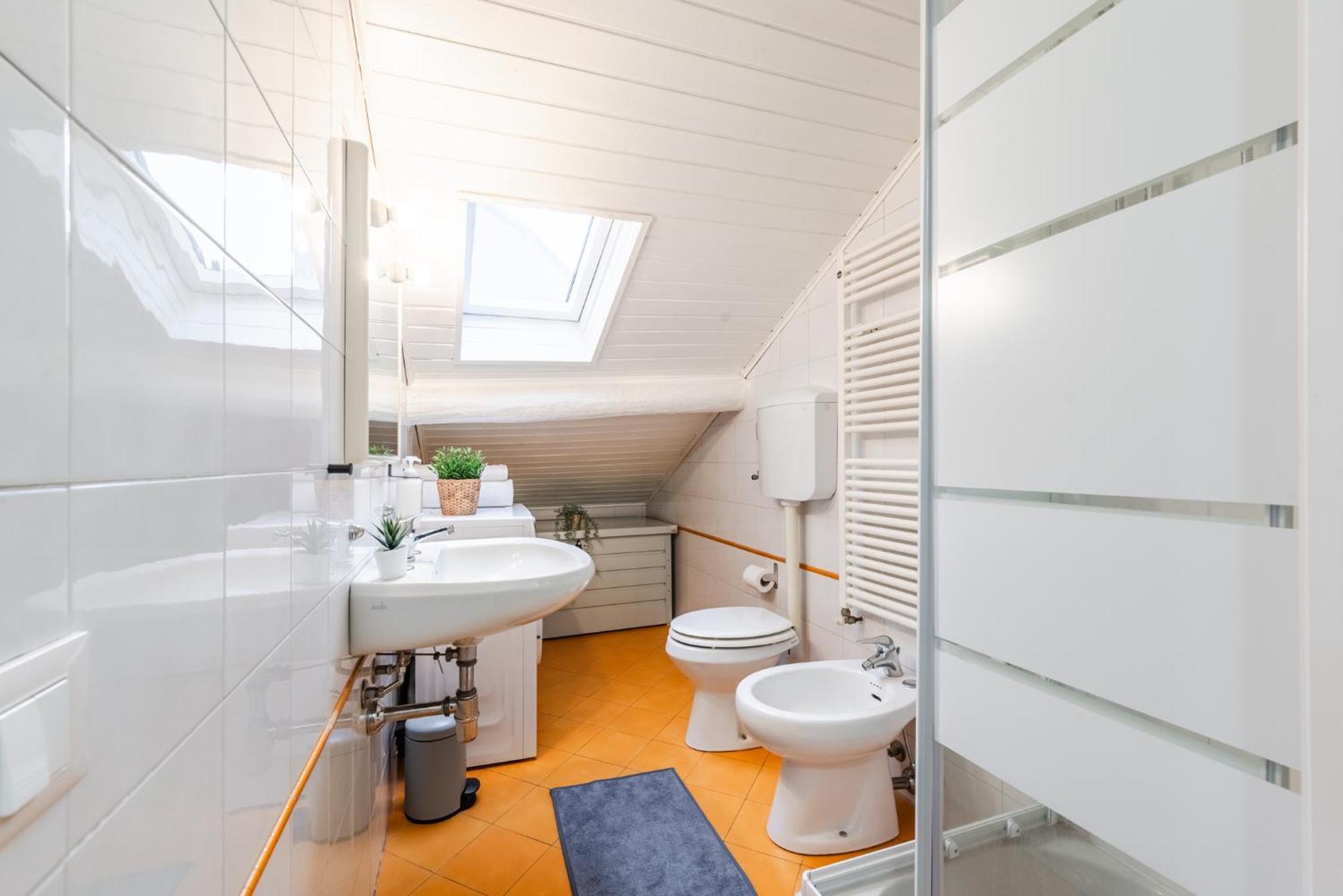 Ferienwohnung The White Jungle - San Babila Attic Mailand Exterior foto